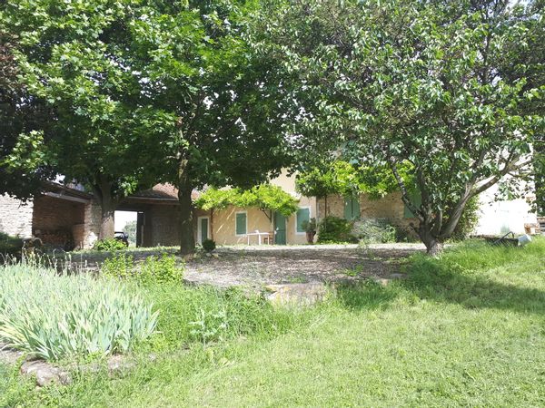 Vieille ferme  XVIII ème drômoise avec piscine à Mirmande, village classé