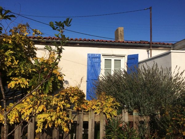 La Rochelle maison atypique pour 2 seulement Décembre et janvier baisse des GP