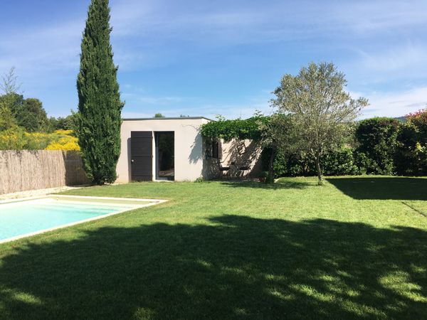 La chambre dans le jardin / Pays du Mont Ventoux / Cyclisme / GR4