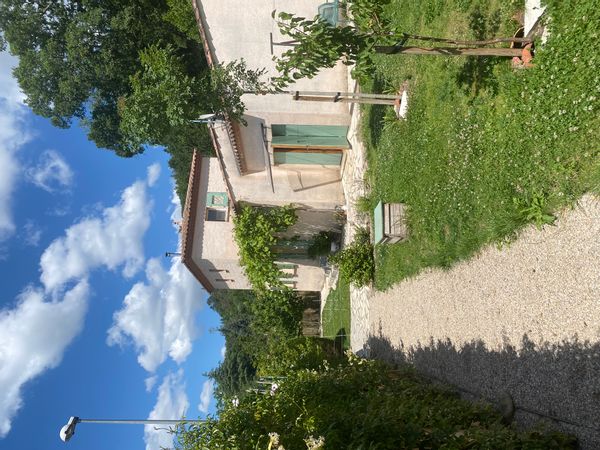 Villa à Lodève dans l'Herault, pour une semaine minimum.