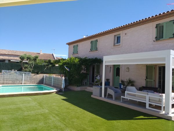 Villa des oliviers piscine soleil et fraîcheur garantis