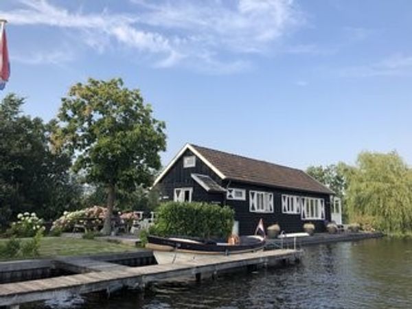 Maison de vacances sur une île privée sur le Loosdrechtse Plassen (lac) près de Amsterdam