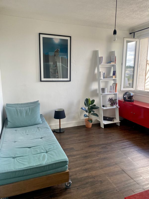 Charmant apparemment au calme à 18min de PARIS !