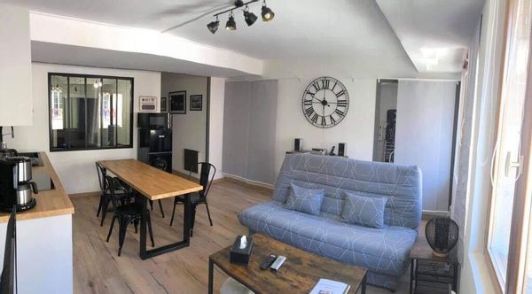 L'appartement de Delphine et Guillaume à Semur en Auxois, 3ème plus beau village de France 2025