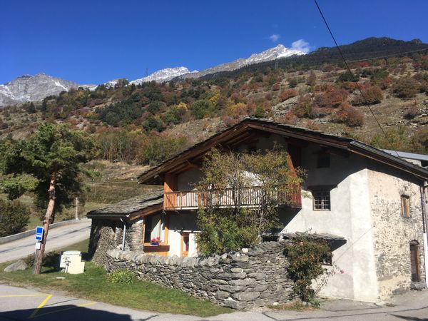 La maison de Didier Maison de village dans un hameau de montagne