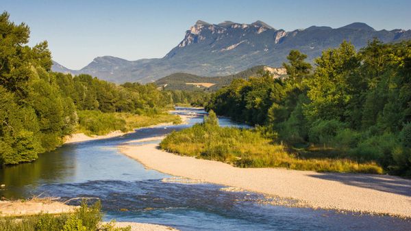 Maison en bord de rivière et montagnes - Vallée de la Drôme Dispo du 27/7 au 8/8.