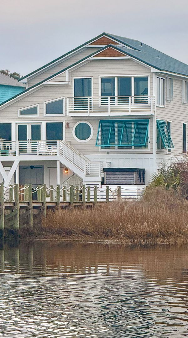 Modern waterfront Carolina Beach home