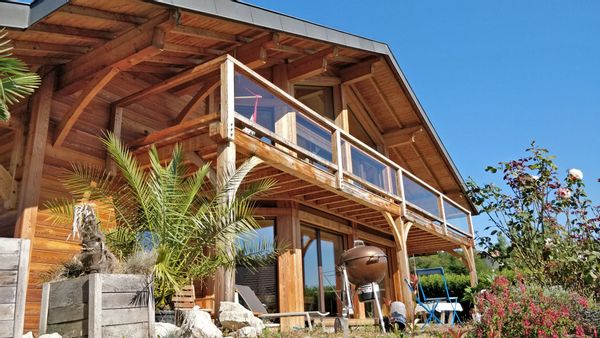 Près d'ANNECY : La maison de Cécile et LAURENT