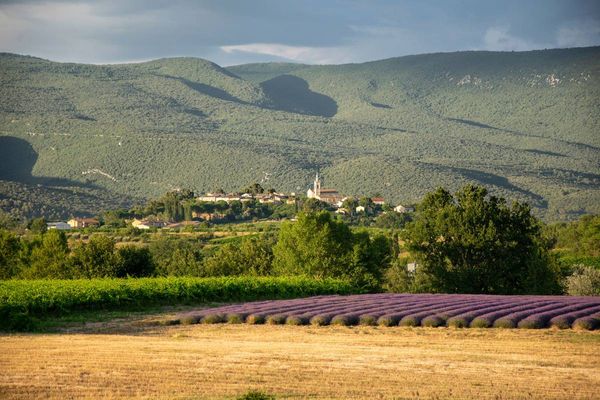 Calme, nature et randonnées au pied du Luberon