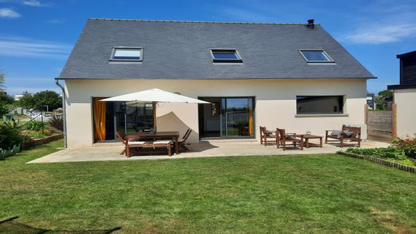 A 5 minutes de la mer, au coeur du Finistère, maison moderne près de Brest
