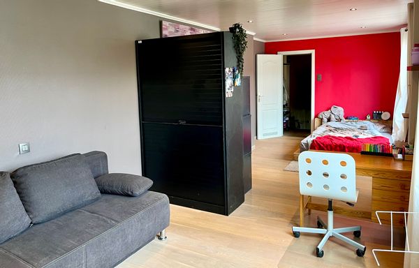 Grande chambre familiale avec salle de bain privée – proche du centre de Gand
