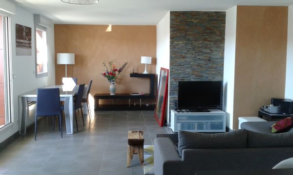 Grand appartement T5 à Toulouse avec terrasse et piscine extérieure