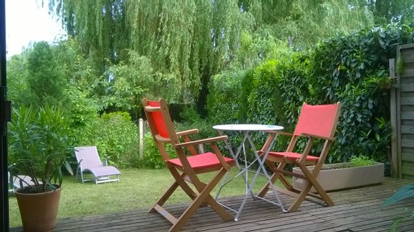 Little house with garden - 45 min from Paris  !!    :-)