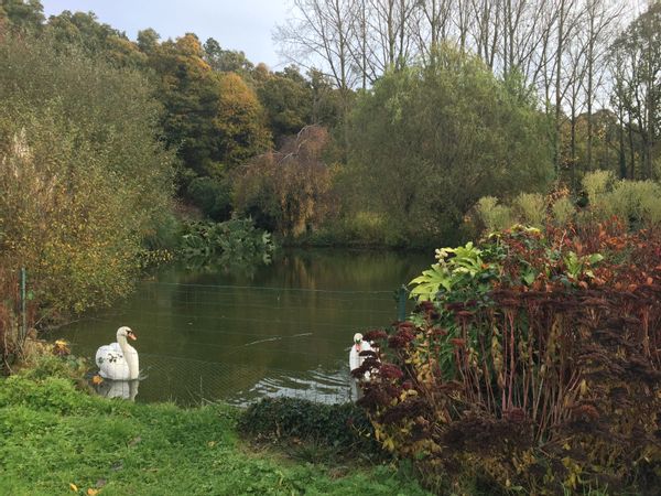 Entre terre et mer : un appartement duplex dans   une longére située au bord de la rivière de l’ic