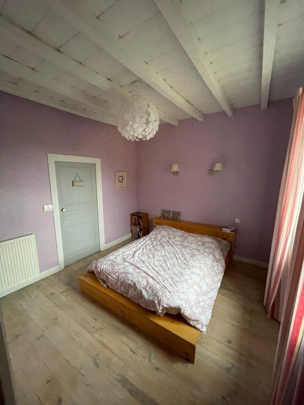 La chambre des pierres dorées