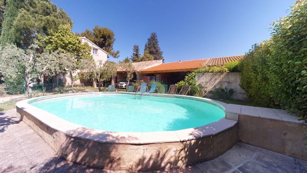 Appartement lumineux privé climatisé en Provence