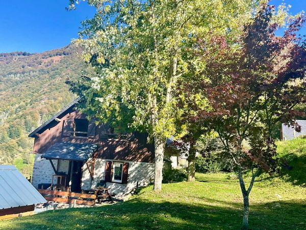Chalet au cœur de la nature dans la vallée d’Ustou dans les Pyrénées Ariégeois