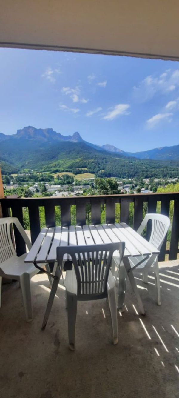 L'appartement de ANNE, en montagne, dans la vallée de l'Ubaye, sur les hauteurs de Barcelonnette.