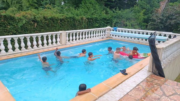 Maison familiale : Verdure, calme et piscine proche de Paris