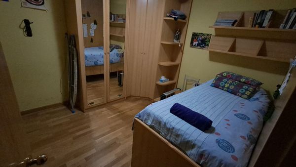 La maison de Alicia, Péter & family