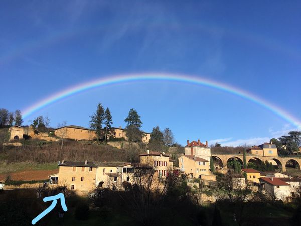 Au pays des Pierres Dorées