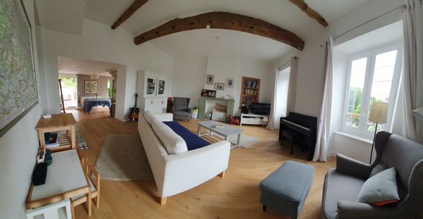 Maison de ville charmante et atypique, plein coeur historique de Lescar