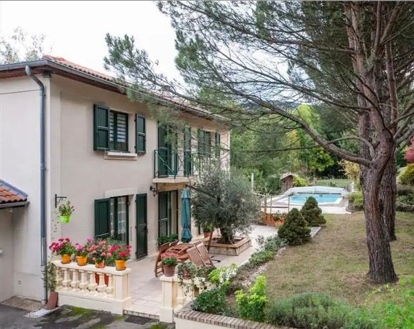 Maison familiale en pleine nature proche lyon