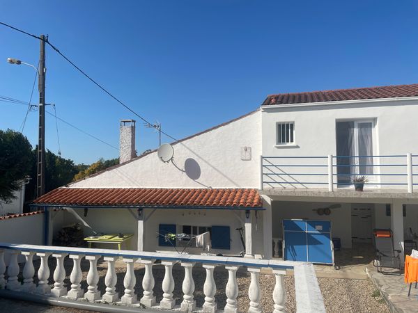 Maison familiale très chaleureuse et accueillante.