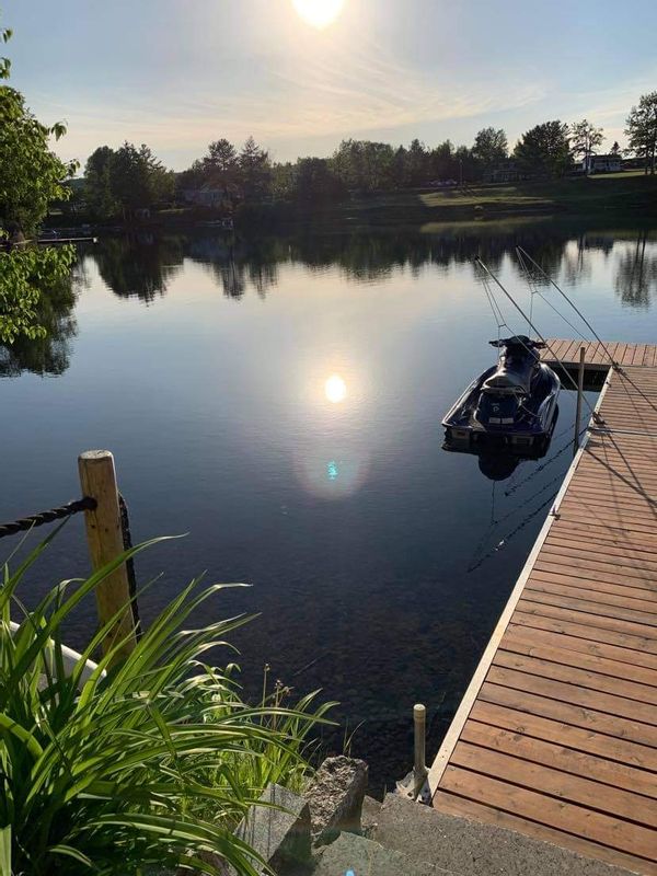 Le nid sur le Lac de Marie