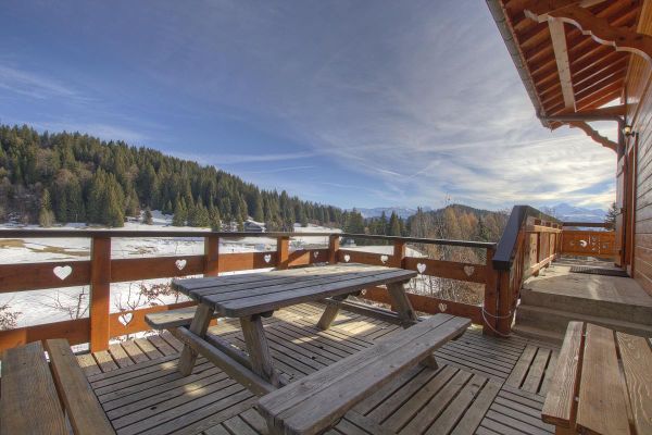 Chalet Traditionnel Face au Mont Blanc