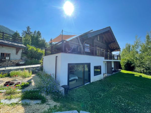 Constance & Julien Chalet Alpes suisses