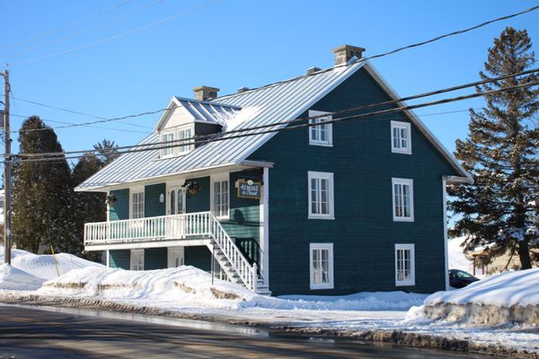 L'Auberge de l'Ouest, tout à vous!
