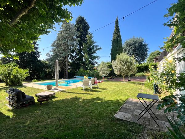 Maison familiale avec piscine