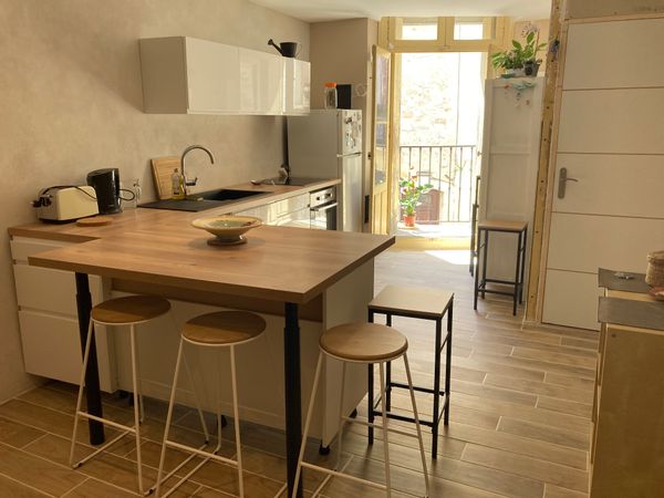 Jolie maison de village rénovée dans le village des potiers