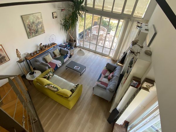Loft lumineux à deux pas de la place de la Comédie