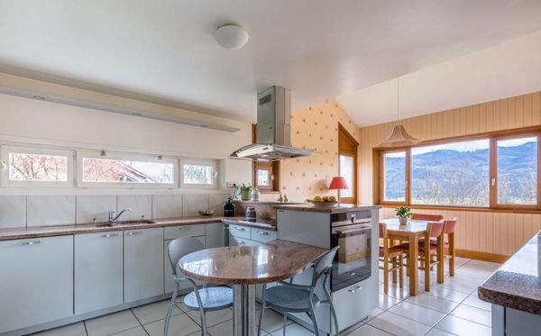 Maison chaleureuse avec vue sur Belledonne