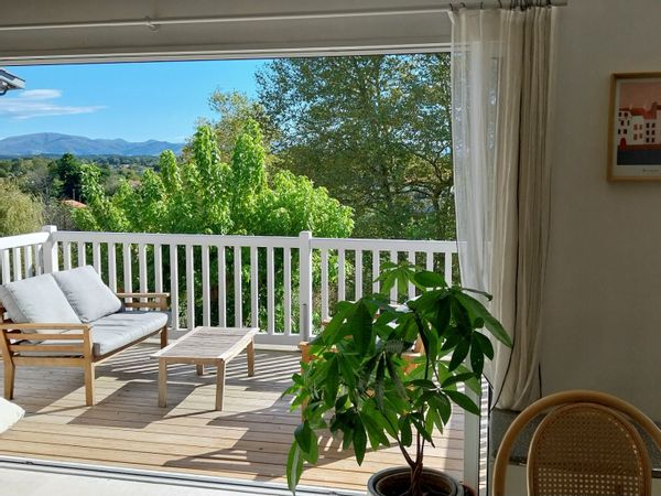 110m2 / terrasse vue montagne (Biarritz 5 min)