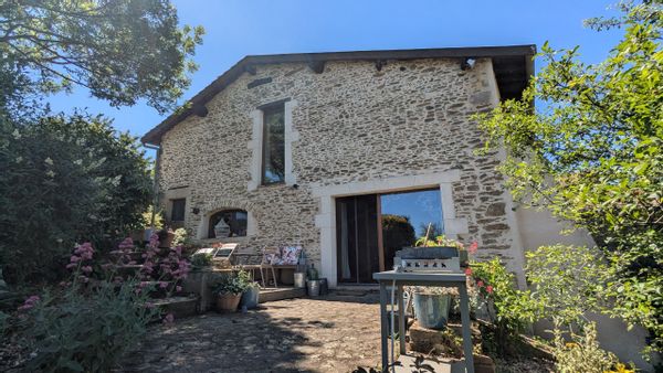 Mas du Catalpa entre Lyon et Saint Étienne