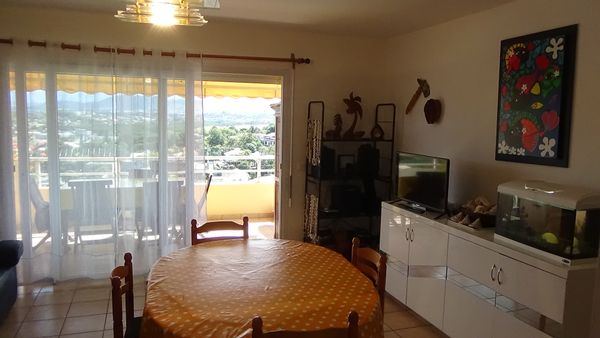 L'appart T3 terrasse  vue dégagée à NOUMEA