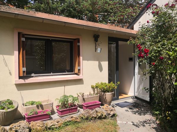 La maisonnette dans le jardin de Anne