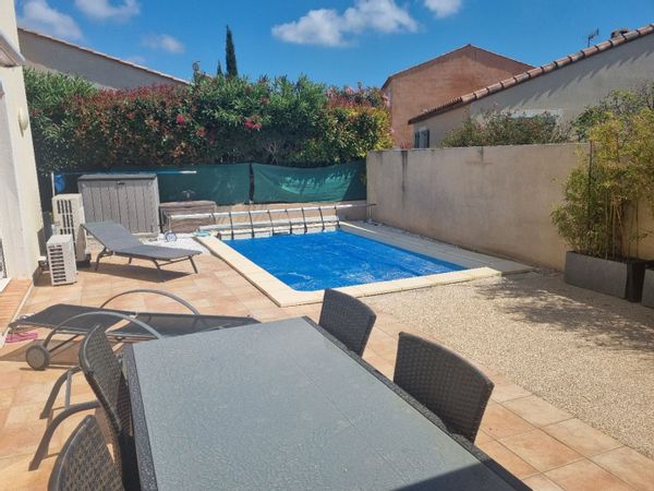 La maison de Cam & Seb, proche de la mer avec piscine.