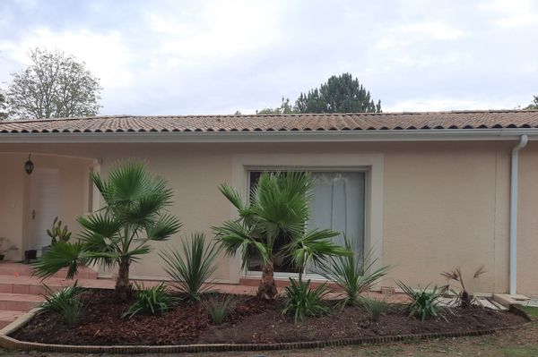 Maison agréable avec grand jardin et terrasses
