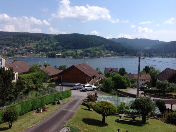 La maison avec vue sur le lac de  Gérardmer