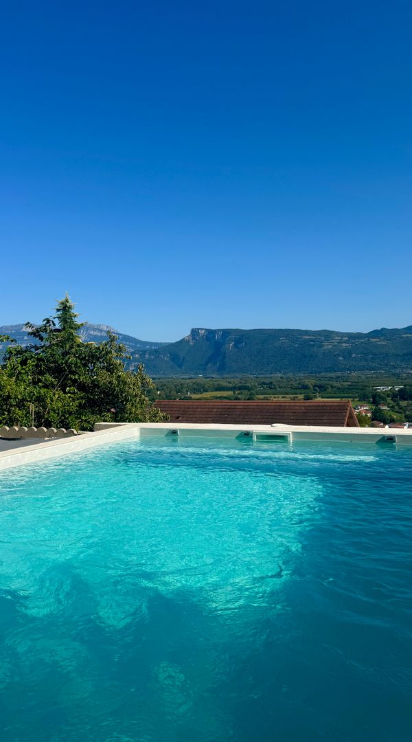 Maison 5 chambres avec vue sur les montagnes et piscine