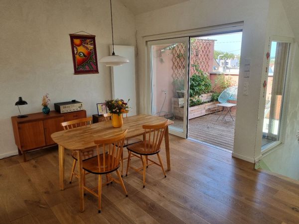 Duplex lumineux et calme avec jolies vues
