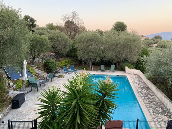 French Riviera house with swimming pool and full sea view ! 30 minutes from Nice
