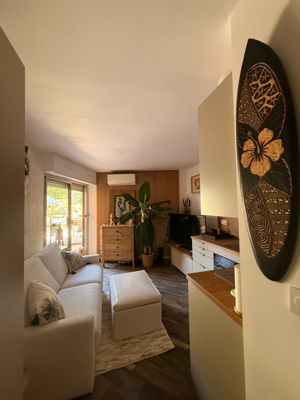 Le cocon minéral- Studio avec jardin