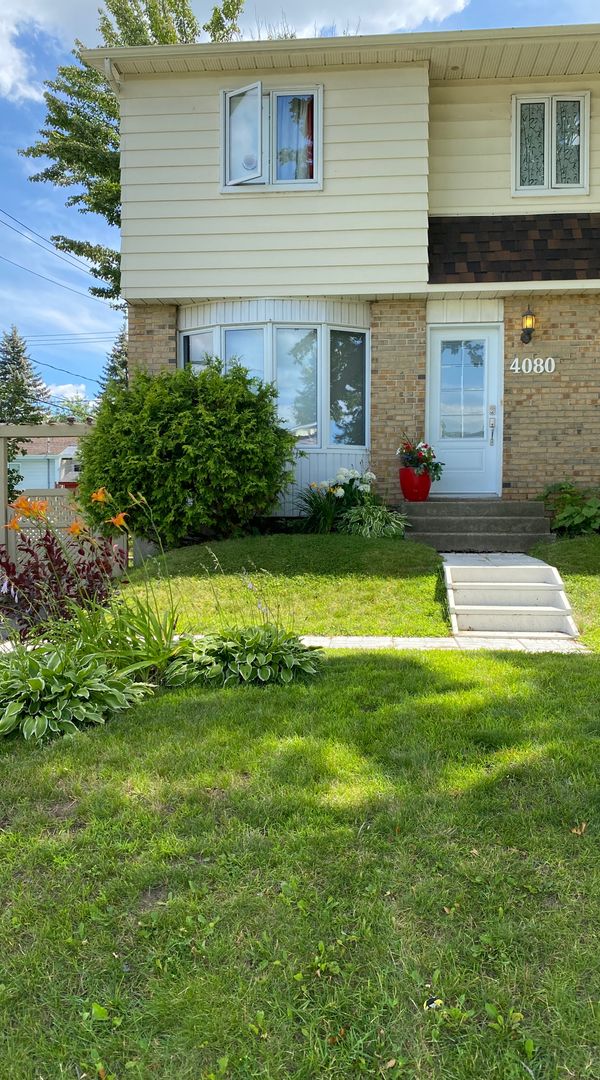 Maison de Véro et ses deux garçons à 25 minutes de Montréal.