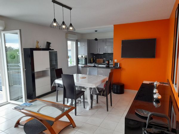 Joli appartement à 3 min en voiture de Carcassonne