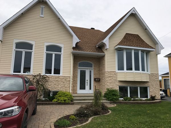 Immense maison à Matane avec piscine